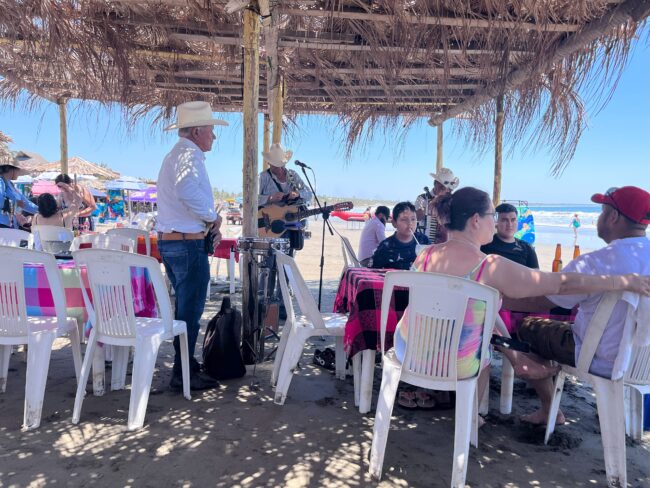 Playa Isla de La Piedra Mazatlán Banda