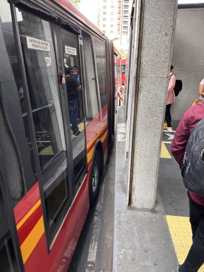 Mix geht mehr: Metrobus festgefahren